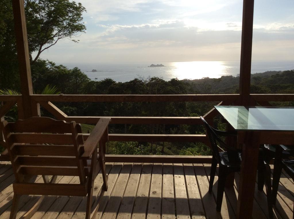Many'S House Hotel Ballena Room photo