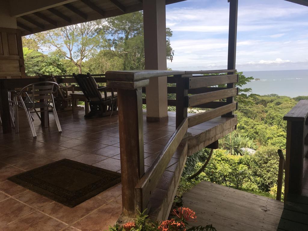 Many'S House Hotel Ballena Exterior photo