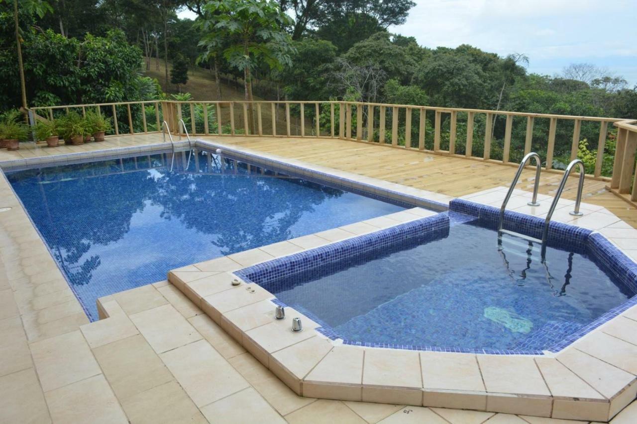 Many'S House Hotel Ballena Exterior photo