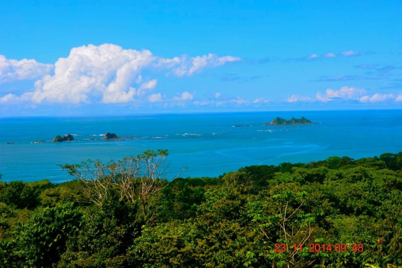 Many'S House Hotel Ballena Exterior photo